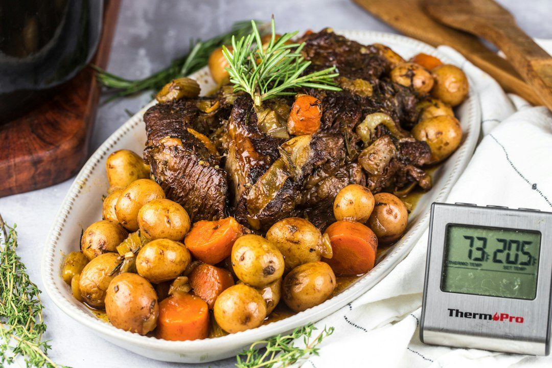 Carne de Panela: Sabor e Conforto em Cada Garfada pronto para servir