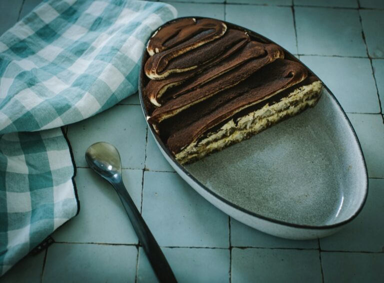 Pavê de chocolate e biscoito, imagem ilustrativa